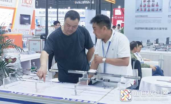高精度微型导轨在3D打印机中有多重要？