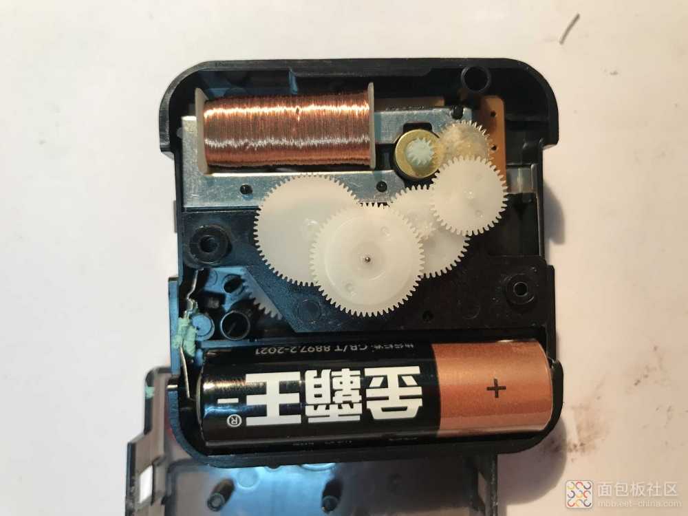 ..FAMILYFILES4TB.home.Drive.20250620修挂钟.再修理，再失败.IMG_3287.jpg