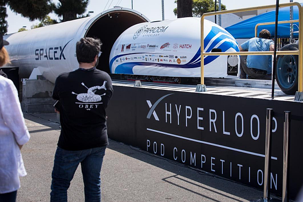 20171226-hyperloop-1