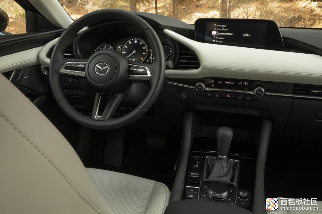 2019-mazda-mazda3_100689516_l.jpg